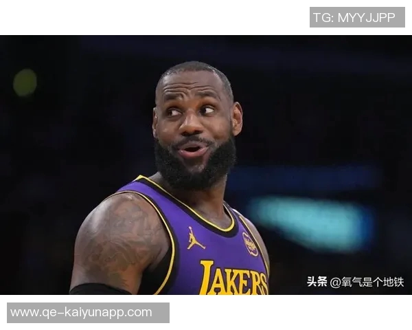 东契奇盛赞詹姆斯融入球队能力强调他多才多艺无人能挡