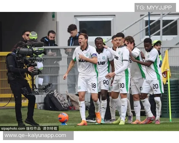 意甲官网确认菲尔克鲁格租借加盟米兰引发球迷热议